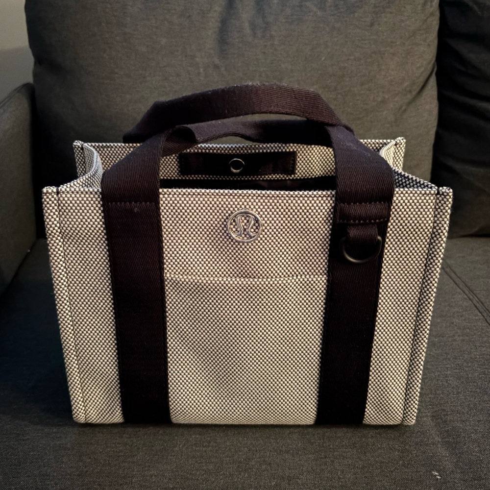Lululemon two tone canvas crossbody bag